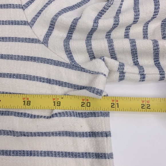 Orvis Hooded Pullover Embroidered Top Sweatshirt Tunic Creme Blue Size Medium - Picture 9 of 12